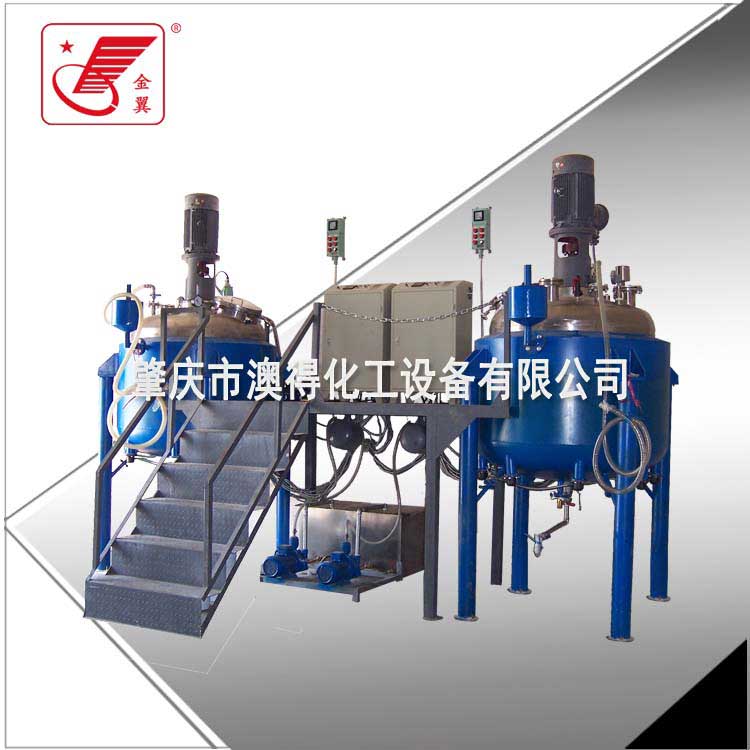 500L不鏽鋼(gang)電加熱(rè)反應釜(fu)