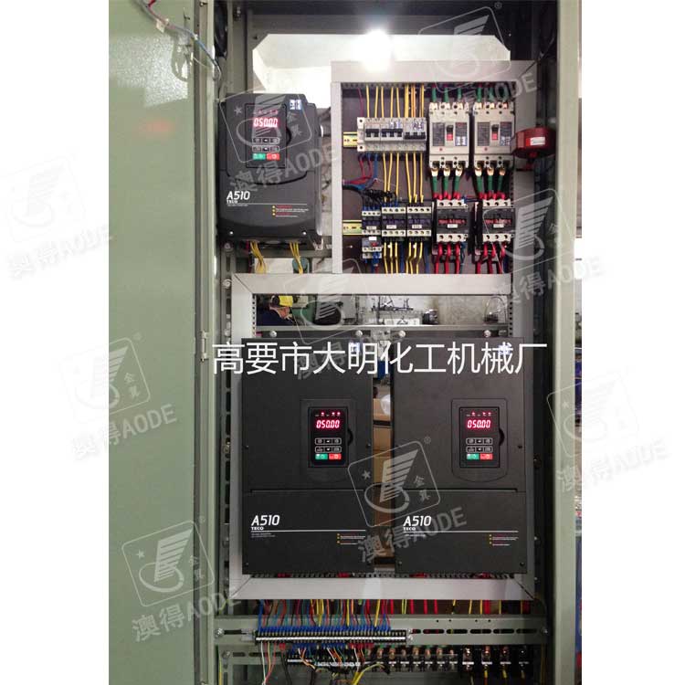 普(pu)通電櫃(gui)