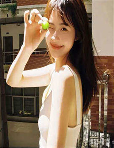 《黄蓉 小武-美丽的小蜜桃4中国版演唱者是谁》