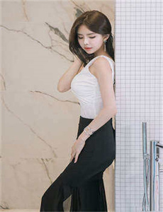 《性杂技男女69-优越的一天》