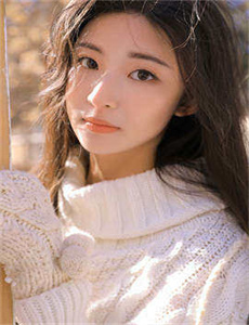 《青青动漫-女人自拍自熨全过程》
